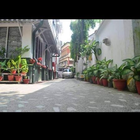 Hotel Ashiana Siliguri Buitenkant foto